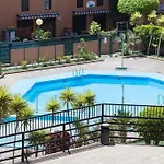 Eva Paradise, El Medano, And Swimming Pool アパート